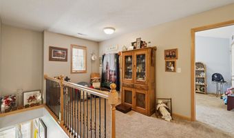 2237 3rd Ave SW, Altoona, IA 50009