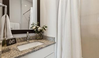 4120 Runyon Rd, Addison, TX 75001