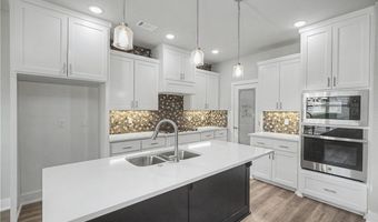 6705 Orange Ave, Bentonville, AR 72713
