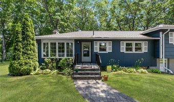 103 BIRCHWOOD Dr, North Kingstown, RI 02852