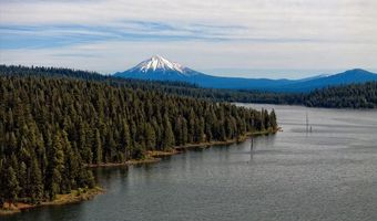 7900 Hyatt Prairie Rd # 15, Ashland, OR 97520