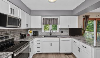 1201 SE Michael Dr, Ankeny, IA 50021