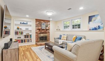 16 Patriots Rd, Acton, MA 01720