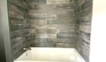 2339 E Tulip Rd, Bloomfield, IN 47424