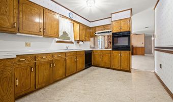 1382 Braeburn Dr, Baton Rouge, LA 70815
