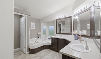 4562 NW HIGHWAY 20, Albany, OR 97321