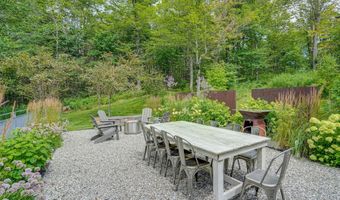 103 Long View Dr, Becket, MA 01223