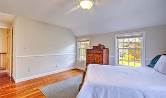 9 KNAPTON St, Barrington, RI 02806