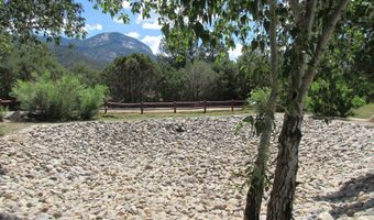 8 Juan Martinez Rd, Arroyo Seco, NM 87580