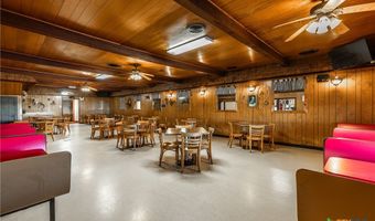 212 S Hickory St, Abbott, TX 76621