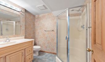 17 Stone Pound Ln, Atkinson, NH 03811