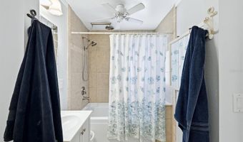517 KUMQUAT Dr, Anna Maria, FL 34216
