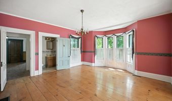 36 CHESTER St, Chester, NH 03036