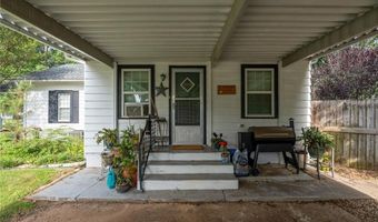 902 F St, Barling, AR 72923