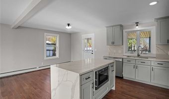 5 Katherine Dr, Johnston, RI 02919