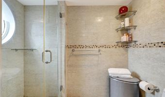 4000 Island Blvd L-2, Aventura, FL 33160