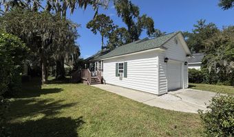 5 Wateree Ct, Beaufort, SC 29902