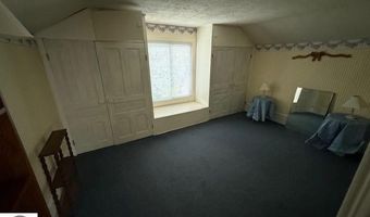 714 N Ct, Alma, MI 48801