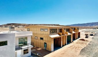 1328 E Lone Rock View Dr, Big Water, UT 84741