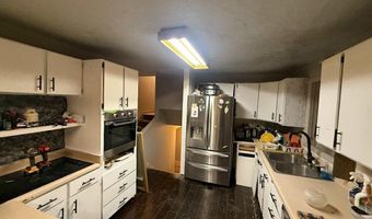 1421 Ivy Ln, Casper, WY 82601
