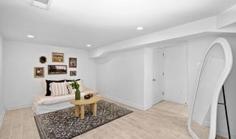 5300 WILSON Blvd, Arlington, VA 22205