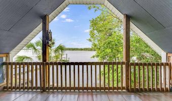 162 Pogy Rd, Apalachicola, FL 32320