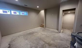 2813 Crinkle Root Dr, Fitchburg, WI 53711