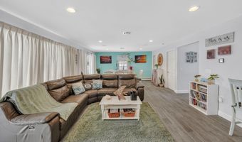 378 Bayview Ave, Bayville, NJ 08721