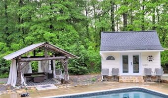 330 FLINT HILL Rd, Aragon, GA 30104