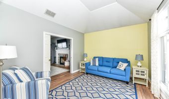 317 Edgewood Pl E, Anderson, IN 46011