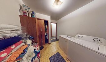 1009 James Ave, Albert Lea, MN 56007