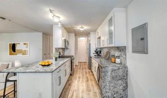 101 S PLAZA Pl, Atlantic City, NJ 08401
