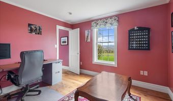 34 Goldsbury Woods Rd, Barre, VT 05641