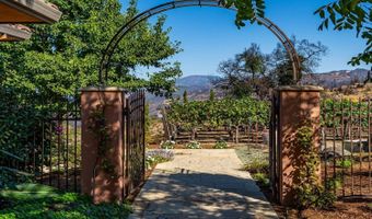 1340 Crestmont Dr, Angwin, CA 94508