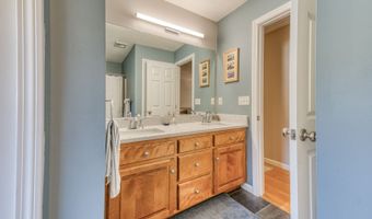 415 Chamberlain Hwy, Berlin, CT 06037