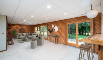 970 Cramton Ave NE, Ada, MI 49301
