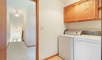 42385 N Woodbine Ave, Antioch, IL 60002