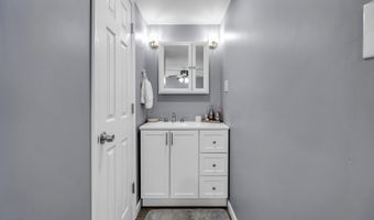114 Redwood Dr, Barnegat, NJ 08005