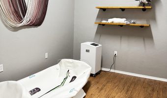 412 W Main St, Artesia, NM 88210