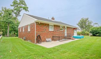 215 E LAKE Dr, Audubon, NJ 08106