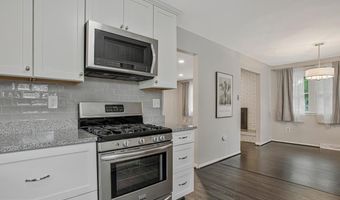 454 MANOR Rd, Arnold, MD 21012