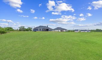 9991 Crow Ln, Adkins, TX 78101