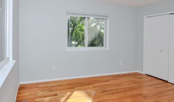 3187 Plymouth Rd Rd, Ann Arbor, MI 48105