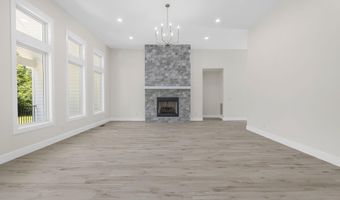 162 Clearcreek Dr, Boiling Springs, SC 29316