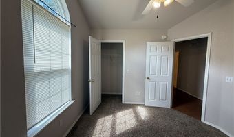 15 Pennine Ln, Bella Vista, AR 72714
