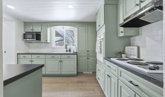 717 S York St, Albion, IN 46701