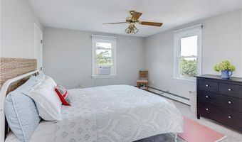 22 JH Dwyer Dr, Middletown, RI 02842
