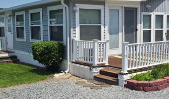 319 DOLPHIN Dr, Berlin, MD 21811