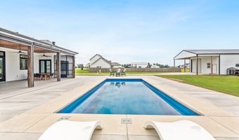 100 Viaulet Rd, Youngsville, LA 70592