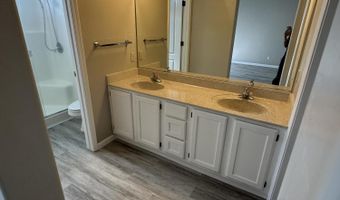 221 E Radine Dr, Benson, AZ 85602